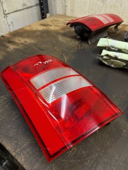 CHRYSLER Tail light left CHRYSLER VOYAGER V (RT) (2007-2016) — thumbnail 3
