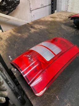 CHRYSLER Tail light left CHRYSLER VOYAGER V (RT) (2007-2016) — thumbnail 4