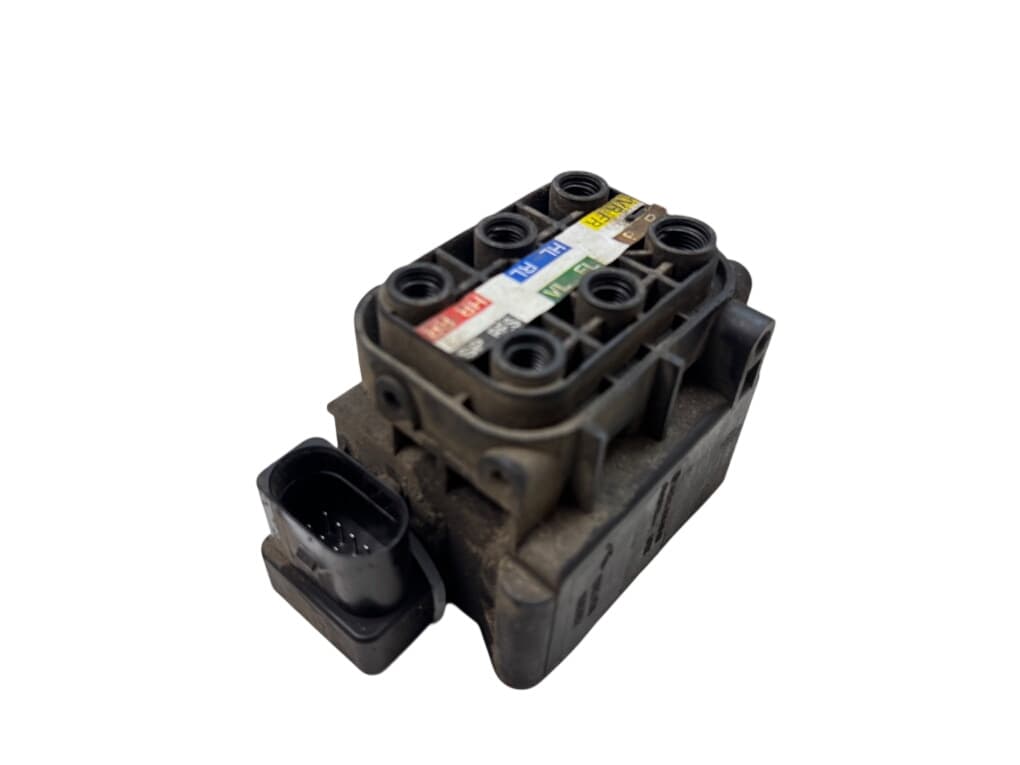 MERCEDES-BENZ A2123200358 Air suspension valve block MERCEDES-BENZ S-CLASS (W221) (2005-2013)