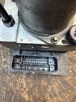 AUDI 4F0910517K 4F0614517K ABS hydraulic unit / pump AUDI A6 / A6 ALLROAD (C6, 4F) (2004-2011) — thumbnail 6