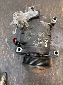 CHRYSLER AC / aircon Compressor CHRYSLER VOYAGER V (RT) (2007-2016) — thumbnail 6