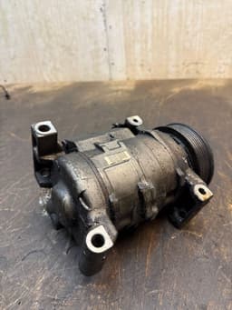 CHRYSLER AC / aircon Compressor CHRYSLER VOYAGER V (RT) (2007-2016) — thumbnail 3