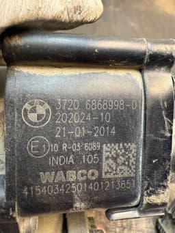 BMW 37206868998 6868998 Air Suspension Compressor BMW X5 (F15, F85) (2012-2018) — thumbnail 9