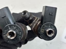 AUDI 0445110369 0445110368 0986435166 0445110646 0445110647 Fuel injector set AUDI Q5 (8R) (2008-2016) — thumbnail 2