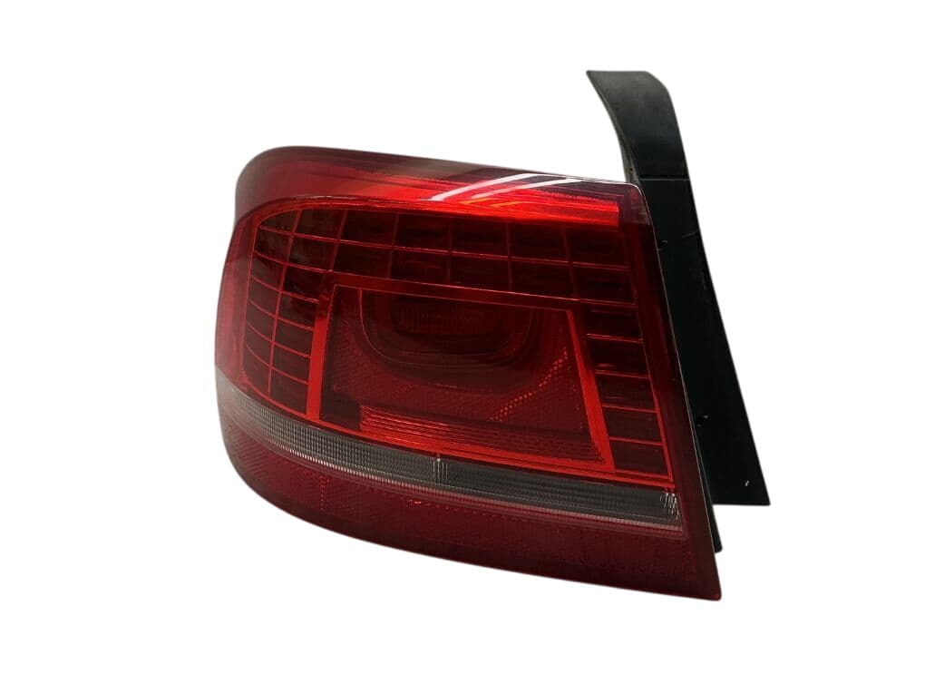 VW 3AE945207B Tail light left VW PASSAT B7 / ALLTRACK (2010-2015)