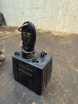 LANCIA P05026647AJ 05026647AJ Ignition switch lock (ignition barrel) LANCIA VOYAGER (404) (2011-2016) — thumbnail 2