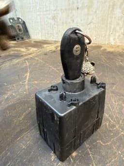 LANCIA P05026647AJ 05026647AJ Ignition switch lock (ignition barrel) LANCIA VOYAGER (404) (2011-2016) — thumbnail 3