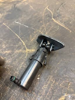 OPEL 95217681 Headlight Washer Nozzle Right OPEL MOKKA A (J13) (2012-2019) — thumbnail 2