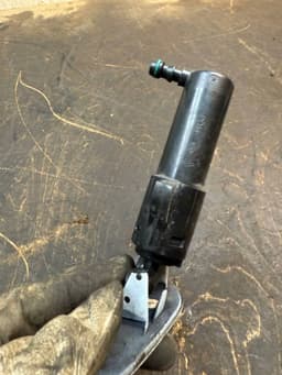 OPEL 95217681 Headlight Washer Nozzle Right OPEL MOKKA A (J13) (2012-2019) — thumbnail 6