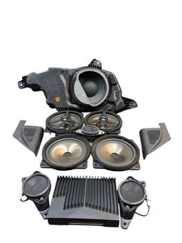 HYUNDAI 963702W600 933604Z200 963614Z200 96330B8200 96340B8200 96310B8200 963802W200 Set of loudspeakers HYUNDAI SANTA FE III (DM) (2012-2018) — thumbnail 1