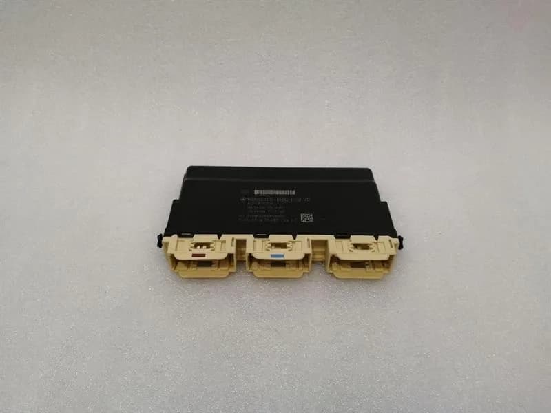MERCEDES-BENZ Mercedes A Class W176 Seat Electronic Module A2468200526 Seat Control Unit