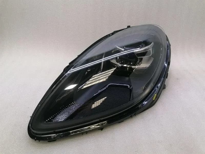 PORSCHE 2020 PDLS PORSCHE MACAN 95B Left Headlight 95B941009AQ Headlight Left