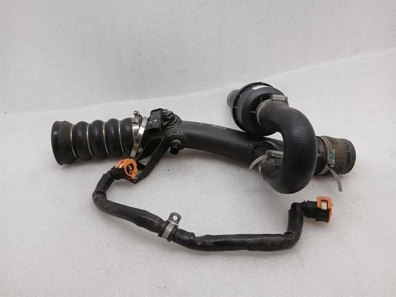 FERRARI Ferrari 488 F142M right intercooler pipe 322654 pressure pipe charge air pipe right
