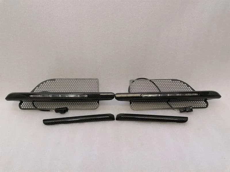 ASTON MARTIN Aston Martin Vanquish AM310 Indicator CD33-280B62-CC CARBON SET Side Indicators