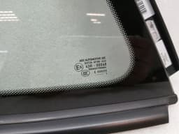 PORSCHE Porsche Cayman 718 GT4 Right Rear 1/4 Glass 98154311212 Door Glass 1/4 Rear RH — thumbnail 10