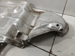 PORSCHE Porsche Cayman 718 GT4 Cover 98150440503 Heat Shield Fairing — thumbnail 6