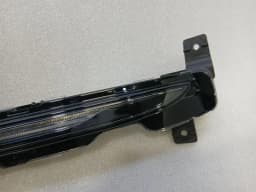 PORSCHE Porsche Cayman 718 GT4 Right Front Foglamp 982953352C Fog Light Right — thumbnail 2