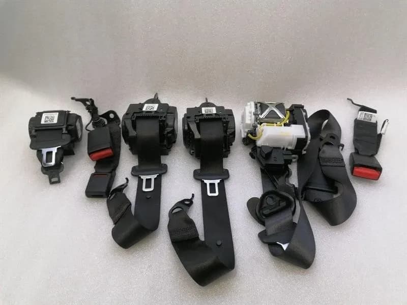 BMW BMW 5 Series F90 G30 M5 Seatbelt USA SET Seat Belt Strap Set