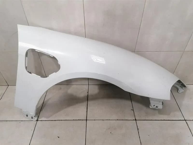 Porsche Taycan 9J Right Wing 9J1821102Y Front Right Fender w/o PWR DOOR.
