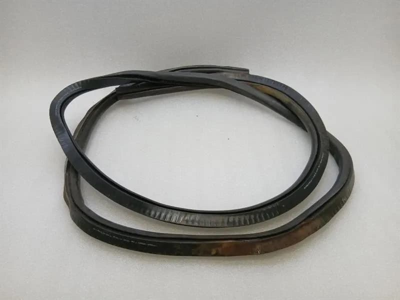 ROLLS ROYCE Rolls Royce Ghost Series 1 09-14 Door Seal 51727200301 FR Door Seals
