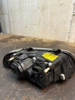 AUDI Headlight left AUDI A4 (B5) (1994-2001) — thumbnail 4