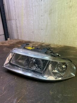 AUDI Headlight left AUDI A4 (B5) (1994-2001) — thumbnail 2