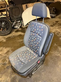 MERCEDES-BENZ Front seat right MERCEDES-BENZ VITO / VIANO (W639) (2003-2014) — thumbnail 2