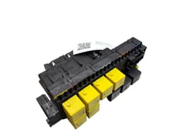 MERCEDES-BENZ 05045117 05045154 Fuse box MERCEDES-BENZ SL-CLASS (R230) (2001-2012) — thumbnail 1