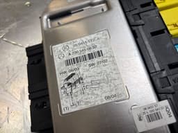 MERCEDES-BENZ 05045117 05045154 Fuse box MERCEDES-BENZ SL-CLASS (R230) (2001-2012) — thumbnail 3
