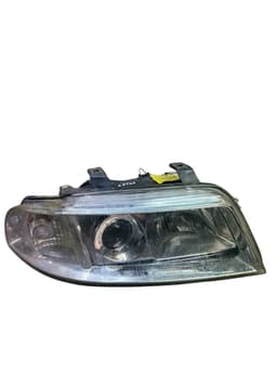 AUDI Headlight right AUDI A4 (B5) (1994-2001) — thumbnail 1
