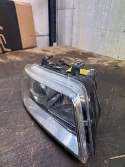 AUDI Headlight right AUDI A4 (B5) (1994-2001) — thumbnail 2