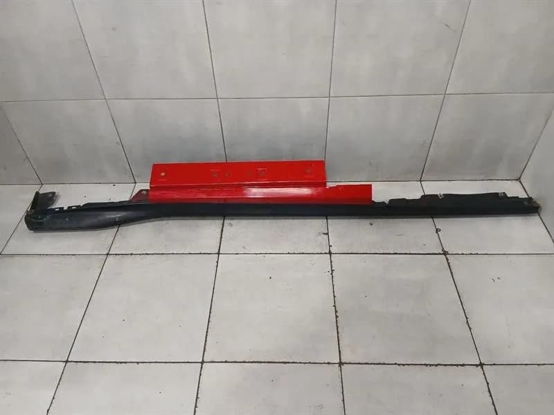 FERRARI Ferrari 812 Superfast F152M side skirt 88068610 right defects side sills