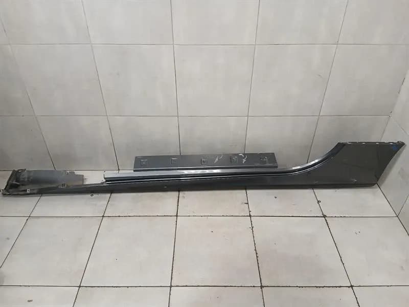 FERRARI Ferrari FF F151 side skirt 83315010 LH defective side sills left