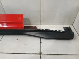 FERRARI Ferrari 812 Superfast F152M side skirt 88068510 left defects side skirts — thumbnail 2