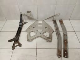 PORSCHE Porsche Cayman 981 Under Tray 98133126102 Bracket Carrier 98133113206 Axle Frame — thumbnail 1