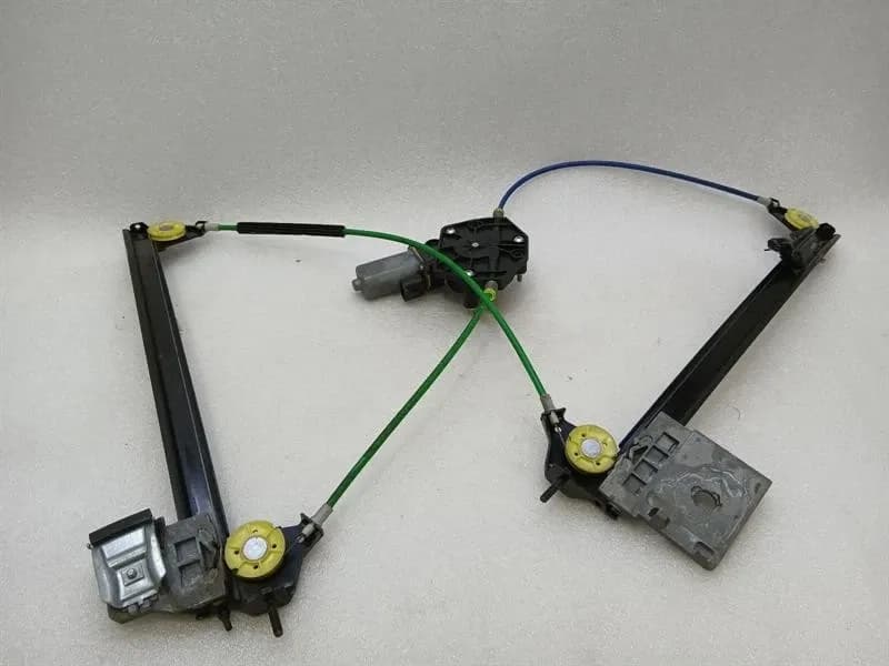 Ferrari FF F151 Left Front Door Winder 82127600 Window Regulator Front Left