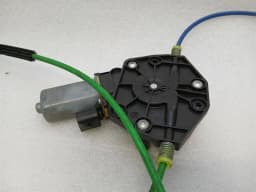 FERRARI Ferrari FF F151 Left Front Door Winder 82127600 Window Regulator Front Left — thumbnail 5