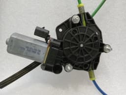 FERRARI Ferrari FF F151 Left Front Door Winder 82127600 Window Regulator Front Left — thumbnail 7