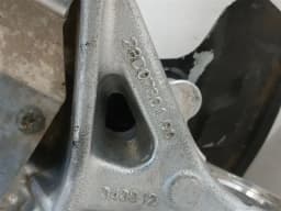 FERRARI Ferrari SF90 Left Front Hub 862453 SF90 Wheel Bearing Housing Front Left F173 — thumbnail 7