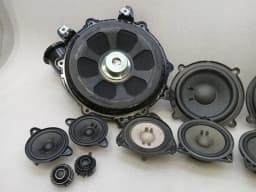 MERCEDES-BENZ MERCEDES GT R190 ROADSTER SPEAKERS A1908202000 SET SPEAKERS BURMESTER — thumbnail 5