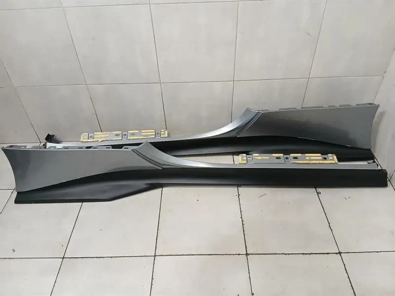 Ferrari SF90 XX side skirt set 876381 SF90 XX side skirts set