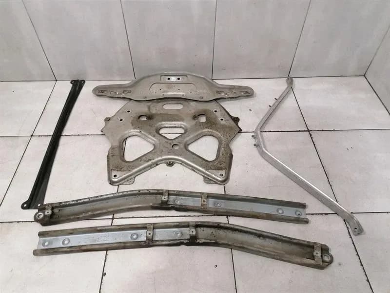 Porsche Boxster Spyder 718 holder bracket 98133126113 holder carrier 982505477A