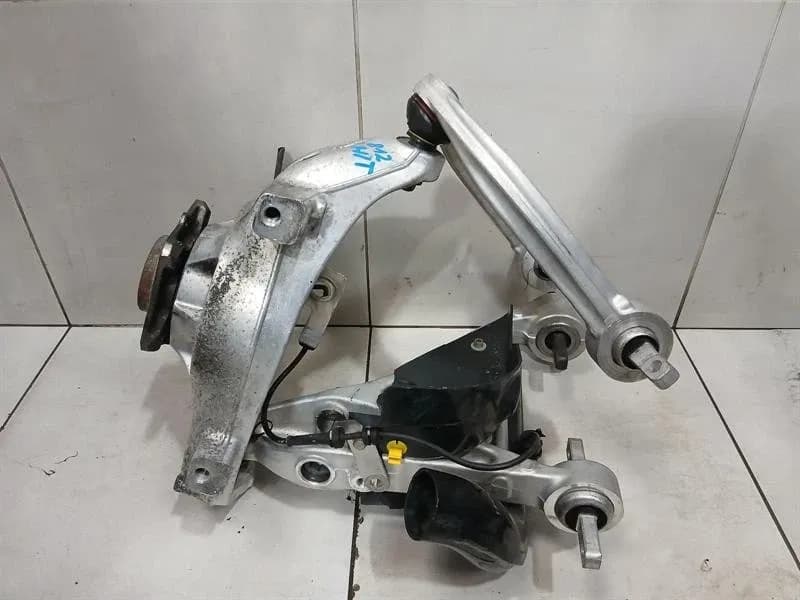 Ferrari 812 Superfast F152M Left Front Hub 328039 Wheel Bearing Housing Front Left