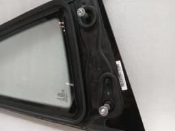 PORSCHE Porsche 911 992 GT3 Left Rear 1/4 Glass 992845297AA Door Window 1/4 Rear LH — thumbnail 9