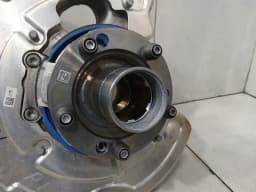 PORSCHE Porsche 911 992 Rear Hub 992505051GY Wheel Bearing Housing Rear GTS Center Lock Left — thumbnail 3