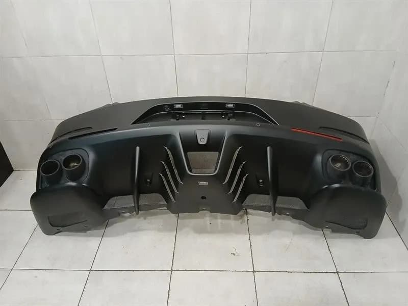 Ferrari GTC4 Lusso T 3.9 V8 F151M Rear Bumper 985912722 Rear Bumper