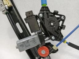 FERRARI Ferrari California TT F149 Right Door Winder 808737 SF90 Window Regulator Front Right — thumbnail 4