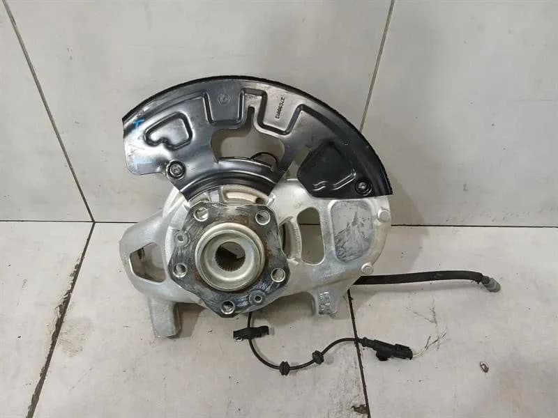 FERRARI Ferrari 812 Superfast F152M Right Front Hub 328040 Wheel Bearing Housing Front Right