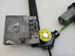 FERRARI Ferrari GTC4 Lusso T 3.9 V8 F151M Right Door Winder 82127500 Window Regulator Right — thumbnail 4