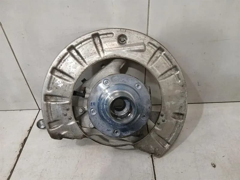 PORSCHE Porsche 911 991 Right Front Hub 99134115831 Wheel Bearing Housing Re Turbo Centre Lock